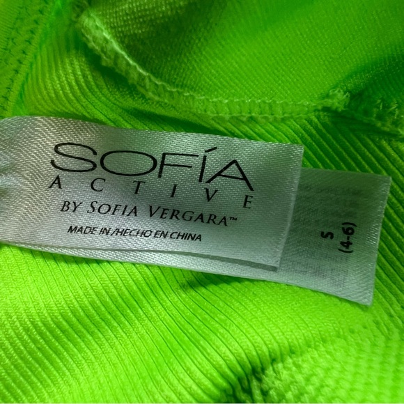 Sofia Active by Sofia Vergara Seamless Rib Sports Bra Neon Green Small (4-6) - Picture 3 of 3